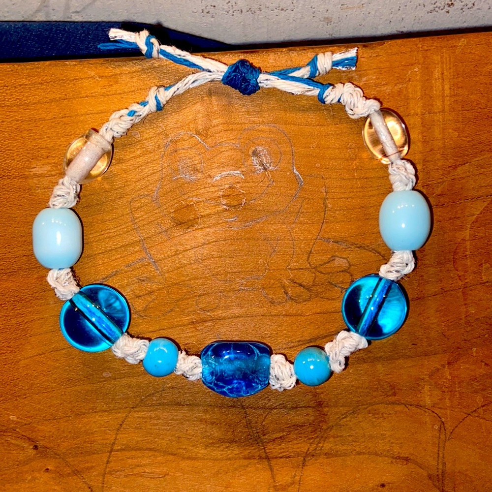 Hemp braided, bracelet with glass beads